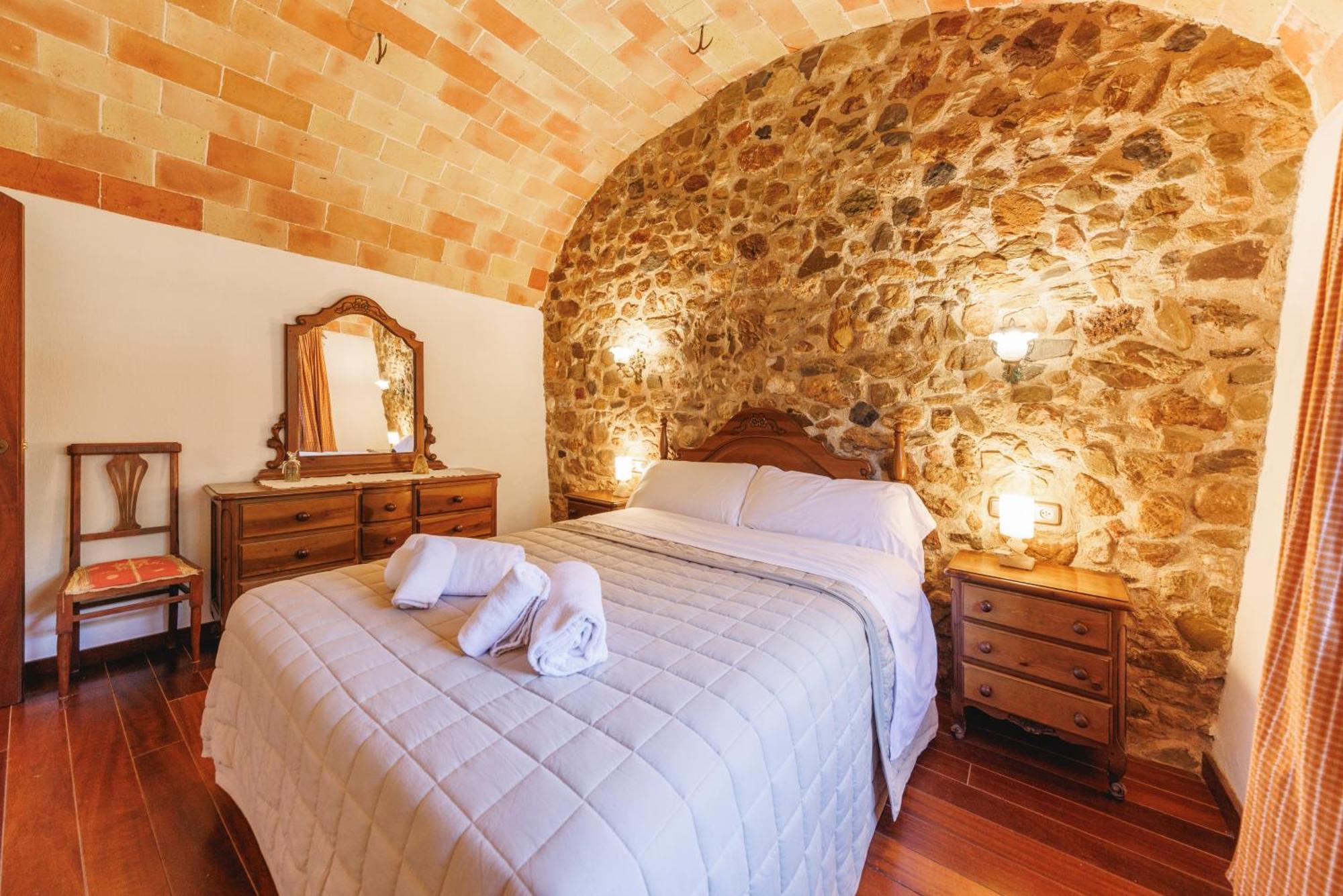 Turisme Rural - Mas Vila - Monells La Bisbal d'Emporda Dış mekan fotoğraf
